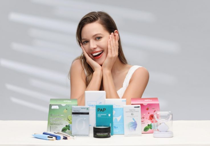 Bandes de blanchiment des dents vs dentifrice