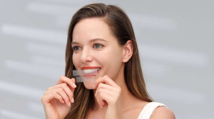 Bandes de blanchiment des dents PAP personnalisées : solutions sur mesure avec Onuge